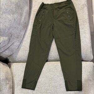 Athleta Trekkie North High Rise Jogger, Aspen Olive Hiking Pants 2P with tote